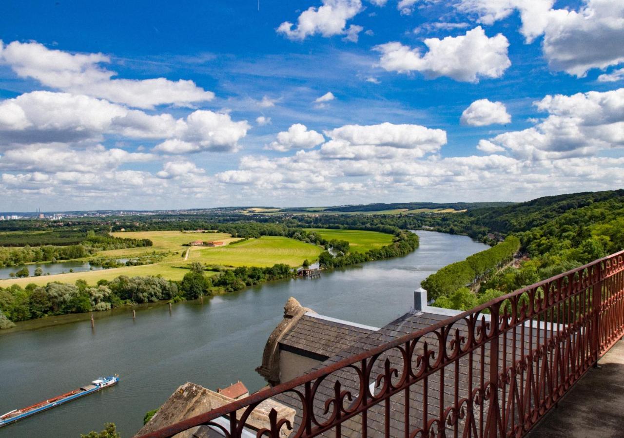 Отель Domaine De La Corniche Rolleboise Экстерьер фото