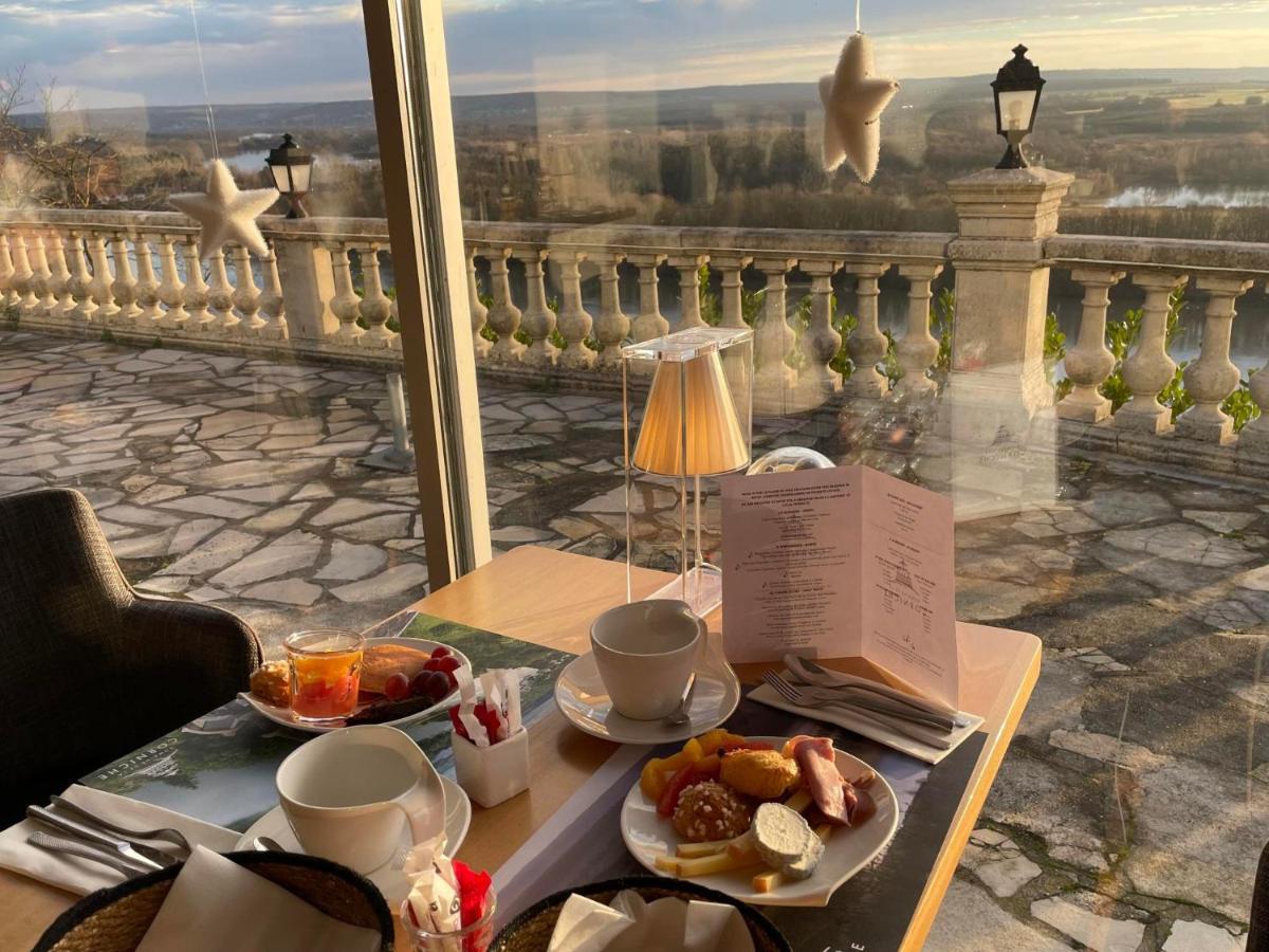 Отель Domaine De La Corniche Rolleboise Экстерьер фото