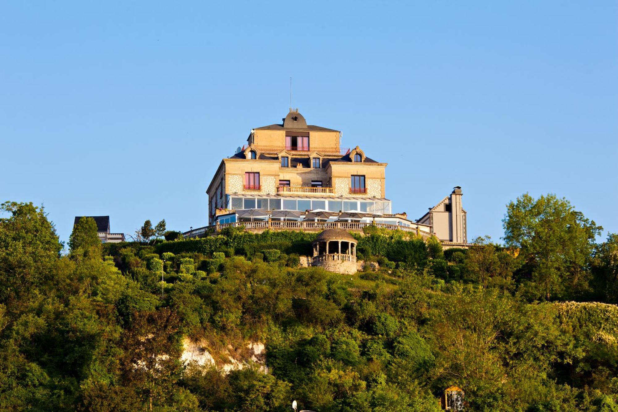 Отель Domaine De La Corniche Rolleboise Экстерьер фото
