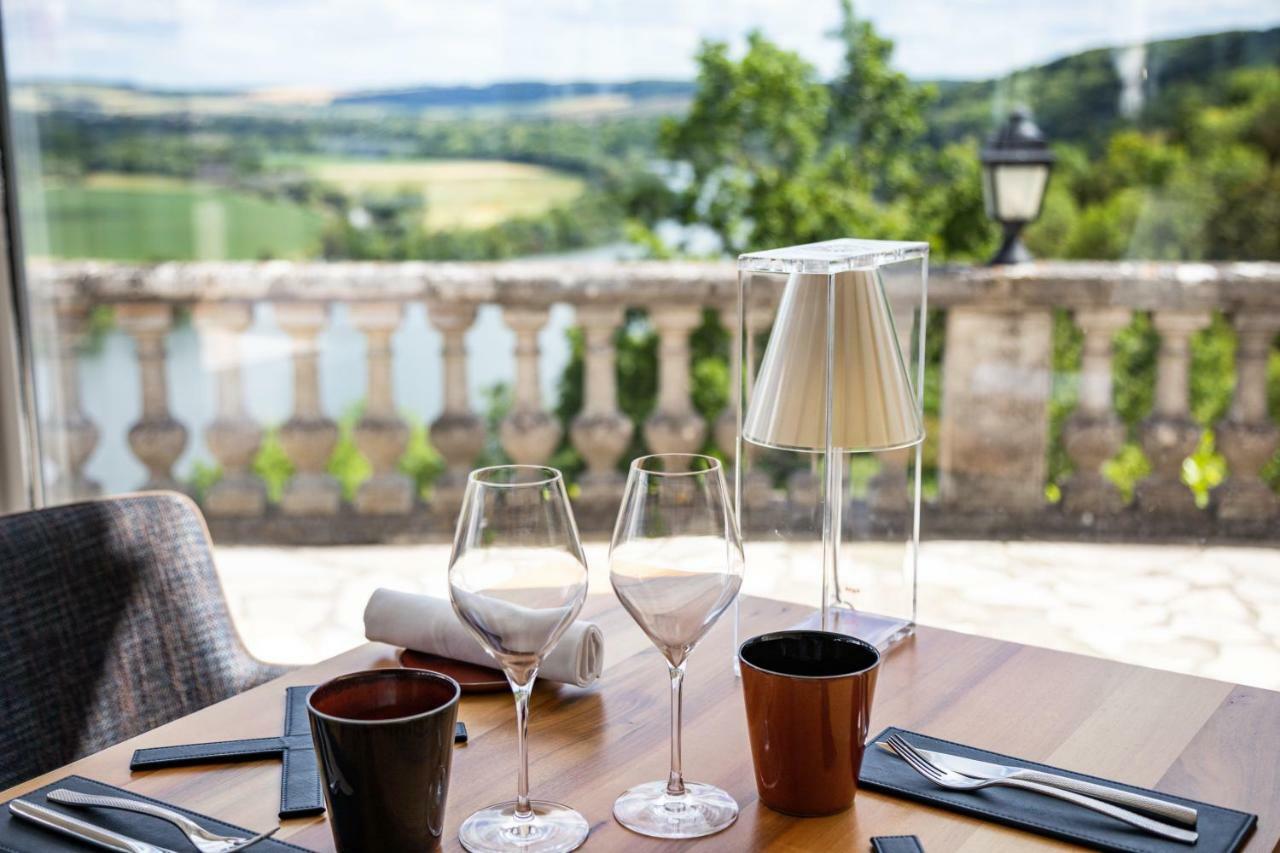 Отель Domaine De La Corniche Rolleboise Экстерьер фото
